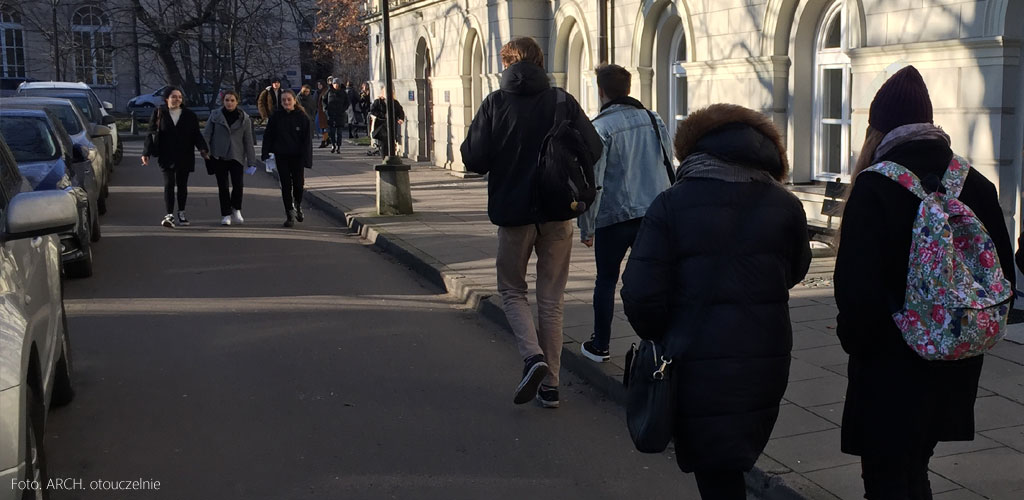 ADMINISTROWANIE POLSKĄ STREFĄ EKONOMICZNĄ